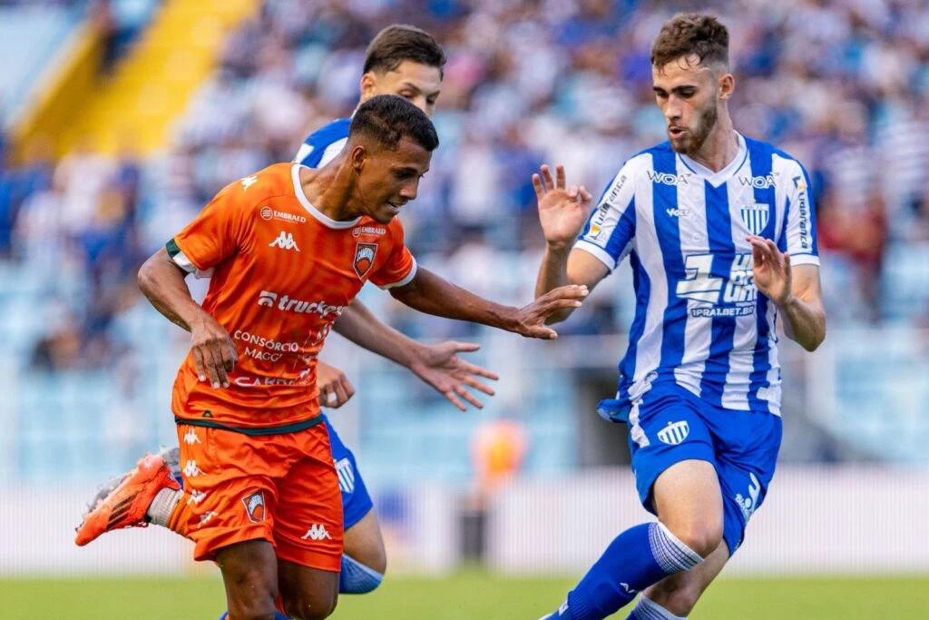 Com vagas decididas nos pênaltis, estão definidos os semifinalistas do Catarinense