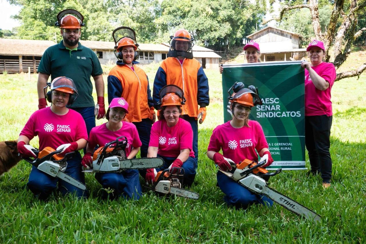 Elas transformam o campo: mulheres conquistam a cada dia mais espaço no meio rural