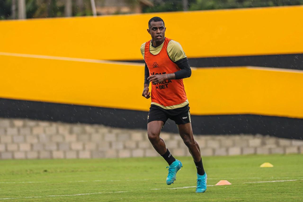 Novos reforços do Criciúma são inscritos no BID e ficam à disposição para jogar o Catarinense