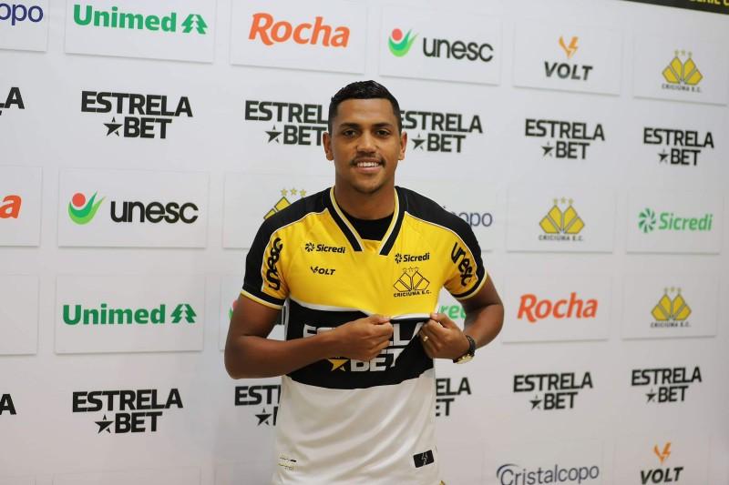 Pedro Rocha se diz pronto para estrear e revela ‘quase vinda’ para o Criciúma no início do ano