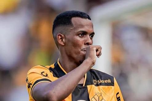 Atacante Talisson deixa o Criciúma