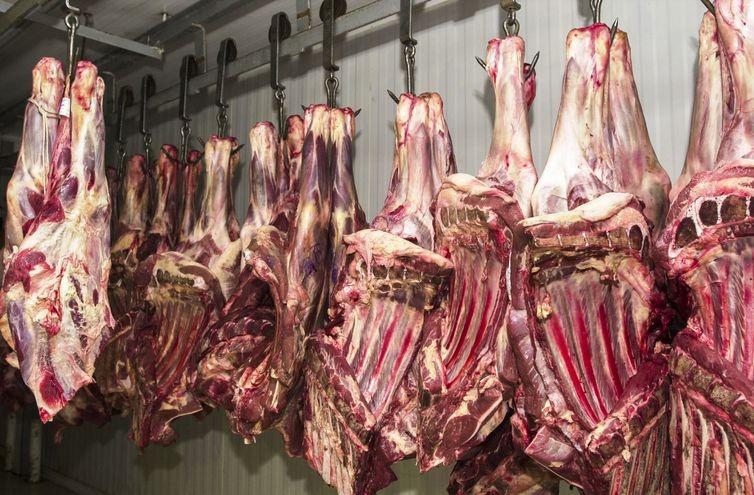 Mais 25 frigoríficos são autorizados a exportar para a China 
