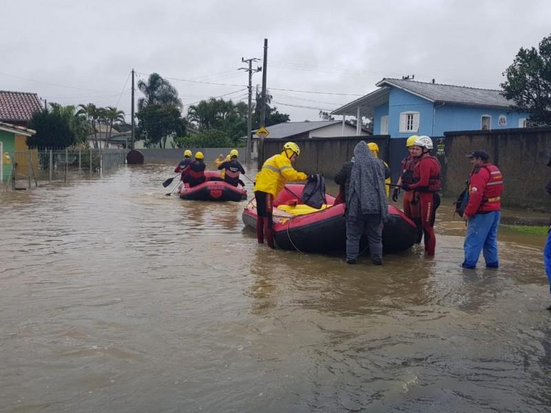 Defesa Civil de Criciúma atualiza informações sobre consequências da chuva; duas UBS estão fechadas