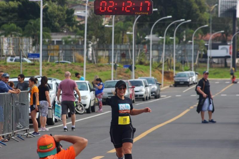 Meia Maratona de Criciúma reúne mais de mil participantes neste domingo