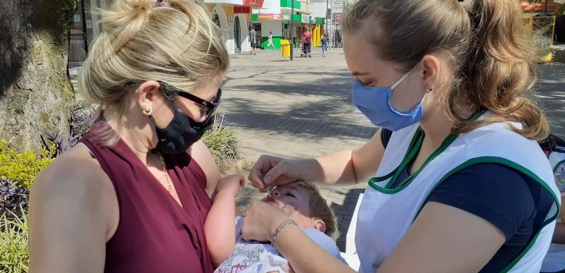 Campanha de Multivacinação beneficia mais de 17 mil crianças e adolescentes em Criciúma