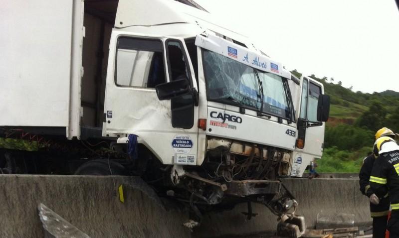 Acidente envolvendo quatro veículos é registrado em Laguna 