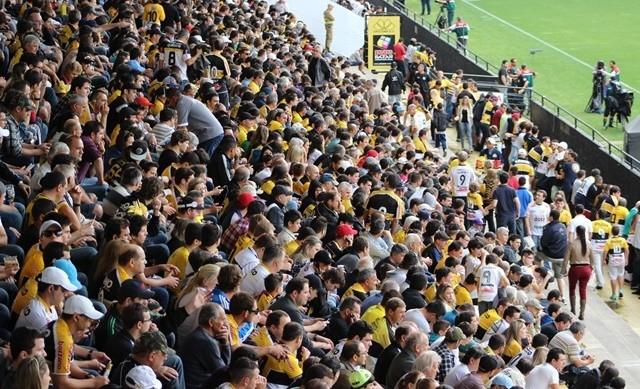 Buscando reabilitação, Criciúma faz promoção de ingressos para duelo com o Goiás