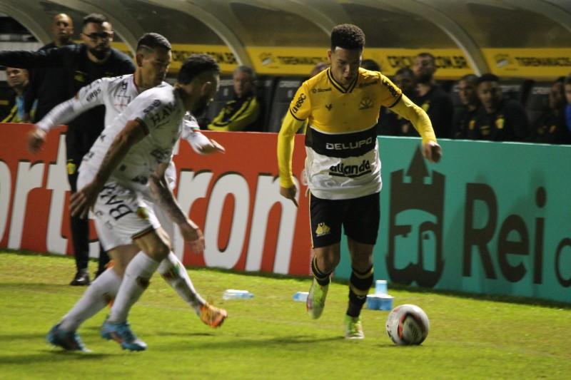 Depois de quase dois anos, Tigre volta a jogar no Augusto Bauer e tenta vencer Brusque novamente