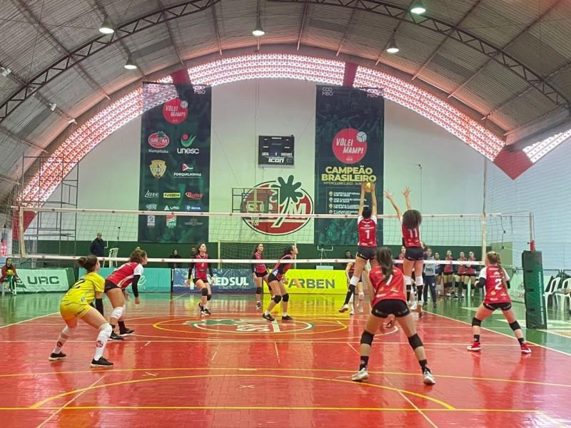 Vôlei Mampi classificado para final da Olesc