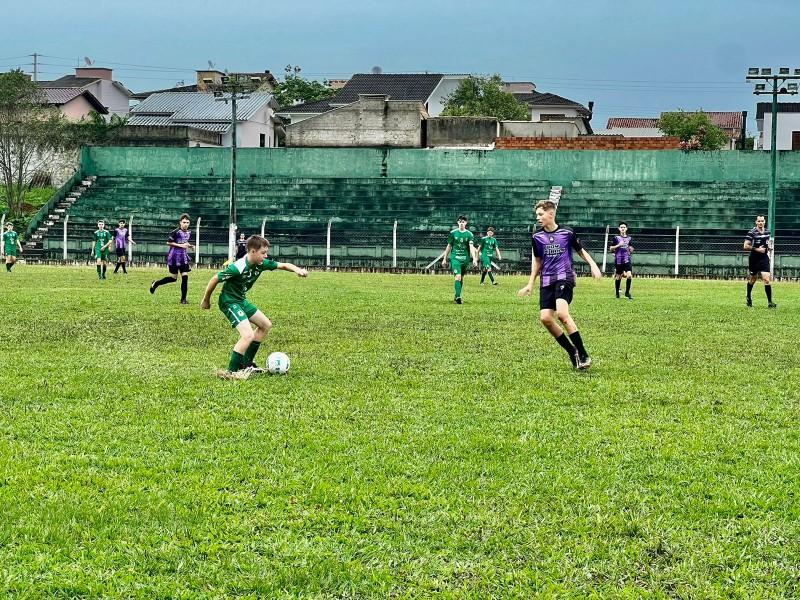 Finais do Campeonato Catarinense Escolar de Futebol serão realizadas no CT Antenor Angeloni