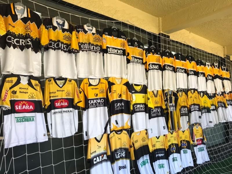 Criciúma fará exposição de 100 camisas do clube no Nações Shopping