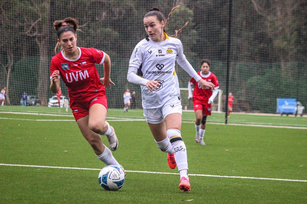 Meninas Carvoeiras representarão o Brasil na Copa do Mundo Universitária de Futebol