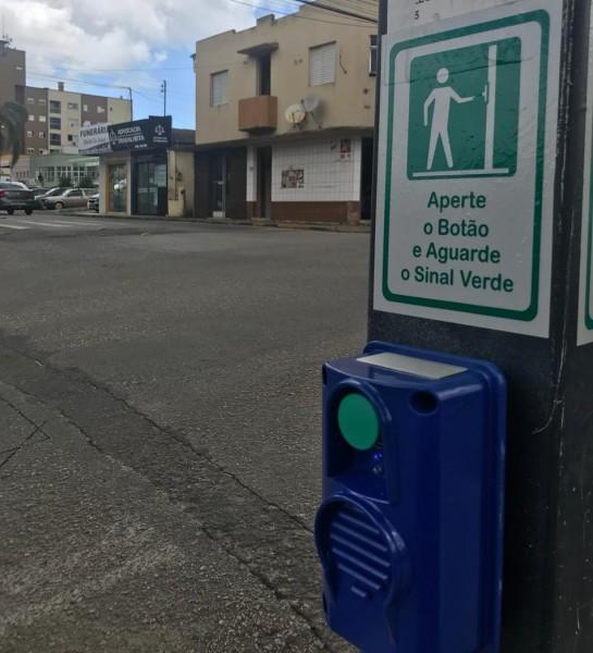 Botoeiras vão garantir segurança para pedestres de Içara