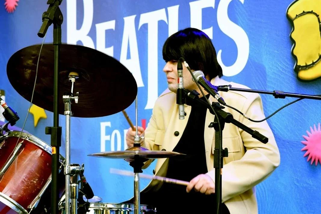 Nações Shopping recebe a turnê Beatles For Kids com performances gratuitas