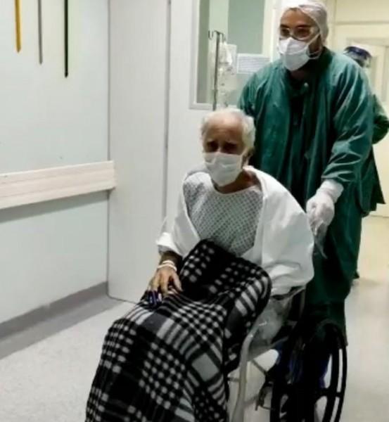 Idoso de 61 anos vence o coronavírus e deixa a UTI do HNSC, em Tubarão 