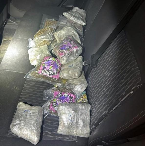 Jovem é preso em Porto Belo transportando 4,7 quilos de skunk para o Sul de SC