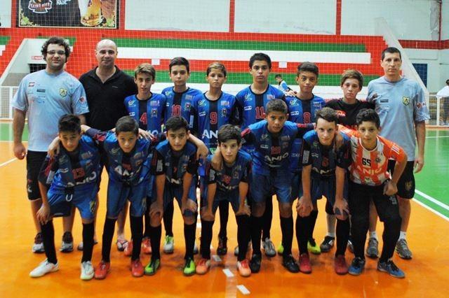 Forquilhinha garante vaga na 3ª fase do Estadual