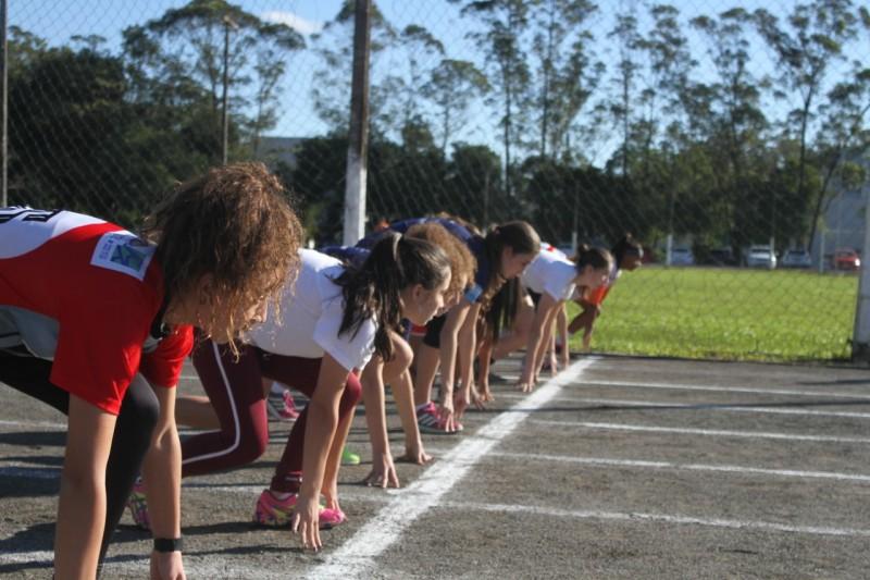 FME oferece aulas de atletismo na Unesc