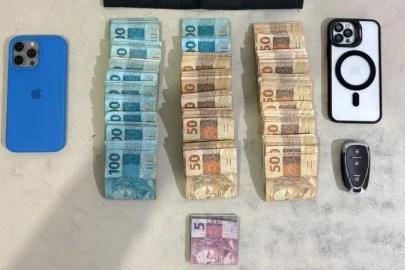 Dupla é presa em Araranguá após arrombamento de caixa eletrônico no RS; PM recuperou mais de R$ 22 mil
