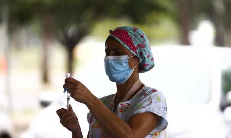 Covid-19: empresa chinesa entra com pedido de autorização na Anvisa para nova vacina