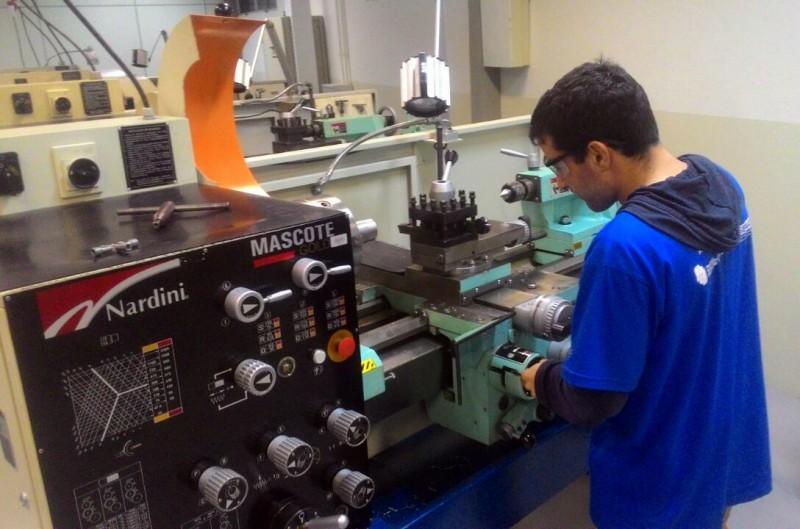 Jovens na indústria: Incentivo faz parte de projeto do Simec e Senai  