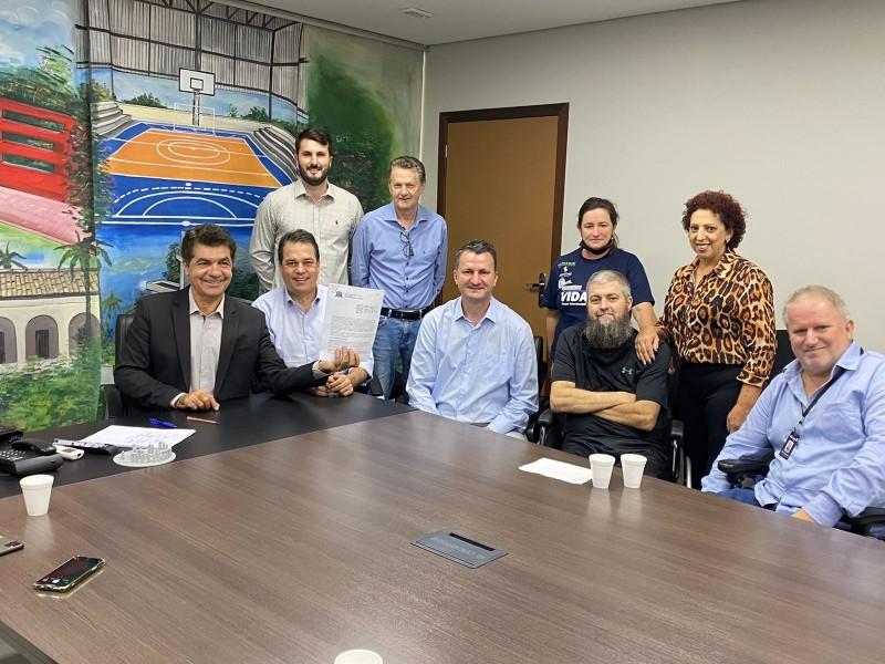Prefeitura de Criciúma firma parceria com a Associação Vida Ativa