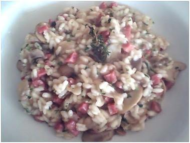 Risoto com lingüiça calabresa e tiras de filé