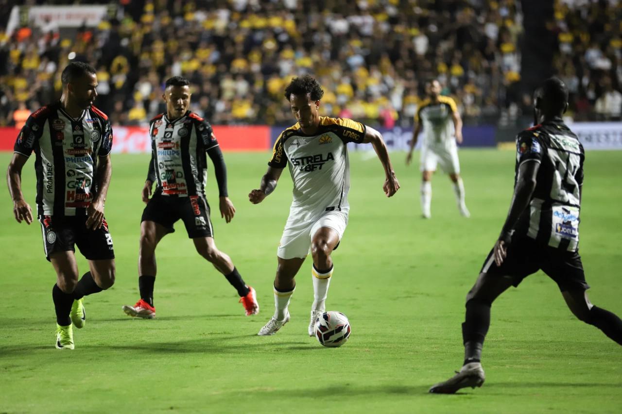 Começou mal: Criciúma perde para o Operário-PR na estreia da Série B