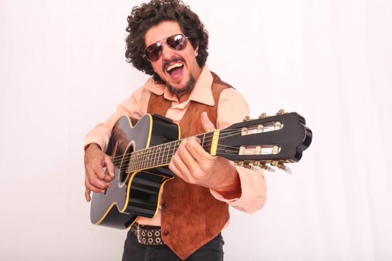 Para relembrar o inesquecível Raul Seixas, Criciúma Shopping promove show gratuito