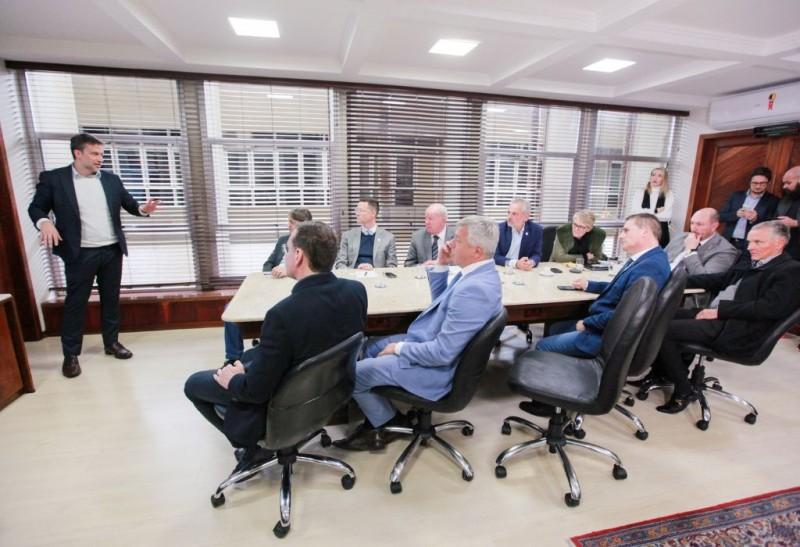 Governo busca ampliar oferta de voos e chegar a nove cidades do estado