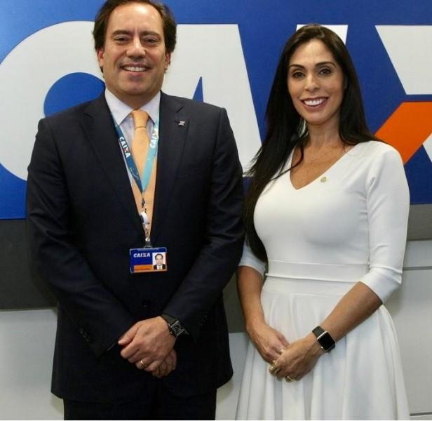 Geovania de Sá trabalha por agência bancária em Sangão