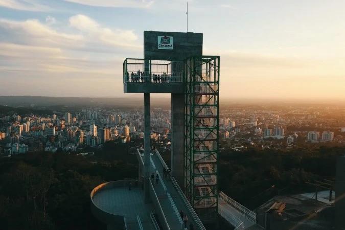Ocupação de hotéis em Criciúma cai nos fins de semana e setor cobra calendário de eventos
