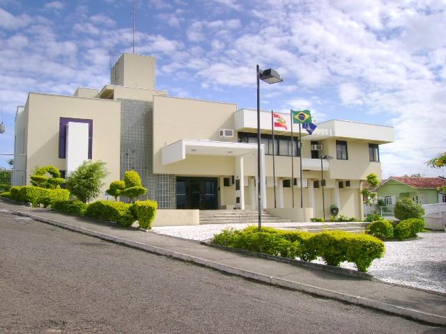 Ex-prefeito de Imaruí é condenado por improbidade administrativa