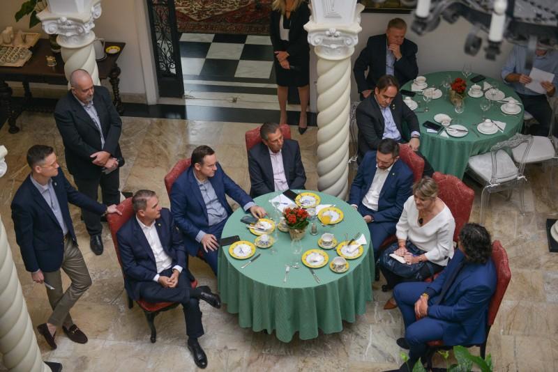 Projeto de Lei que implanta o Programa Universidade Gratuita é apresentado aos deputados estaduais