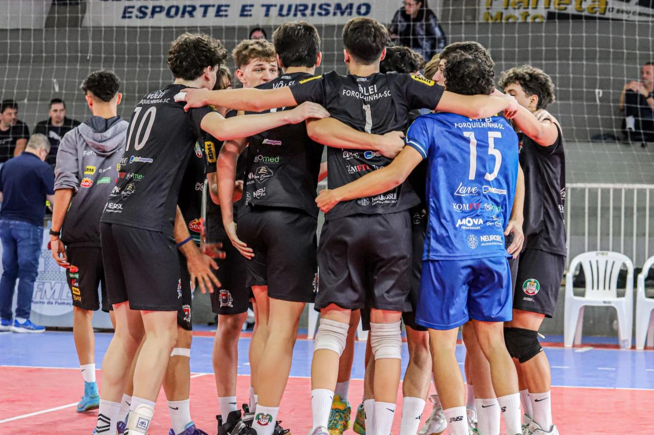 Vôlei de Forquilhinha conquista vaga na etapa estadual dos Joguinhos Abertos de SC