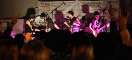 Banda Antítese registra apresentação da música Modo de Usar