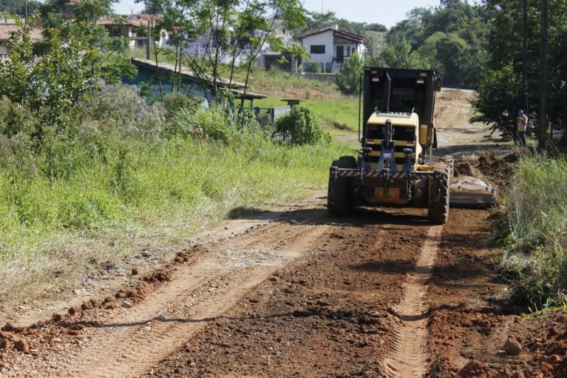 Secretaria de Infraestrutura frealiza limpeza e manutenção de vias públicas