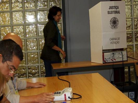 Eleição 2010: criciumenses enfrentam fila em Portugal