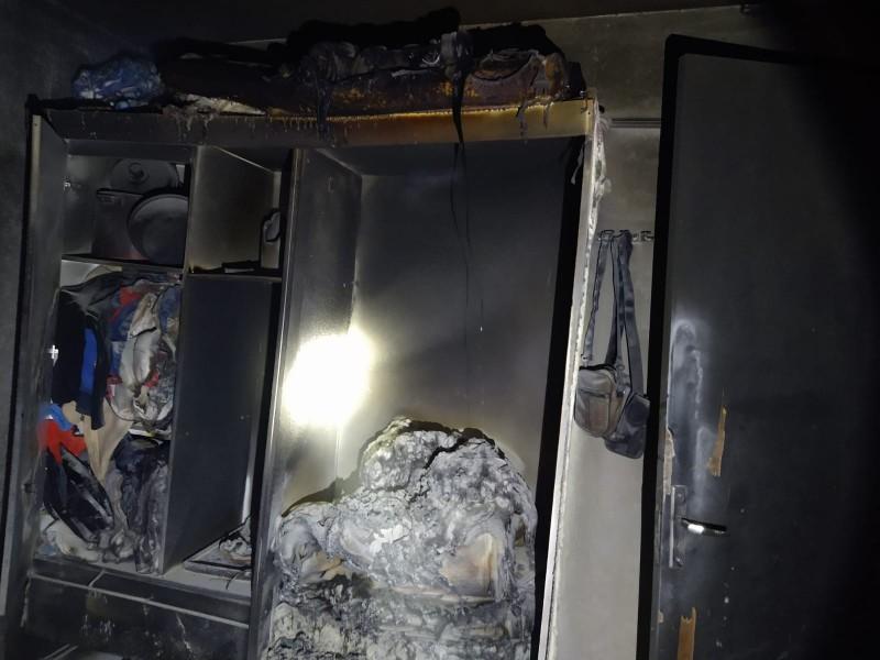 Vizinho arromba porta e combate incêndio em apartamento no bairro Cidade Mineira 