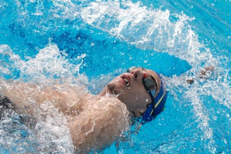 Natação: Nicolas Fonseca Coelho conquista três medalhas de ouro na primeira competição do ano 