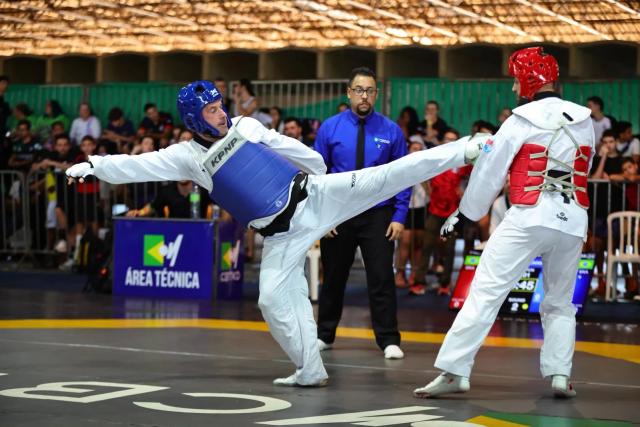 Professor leva academia de Criciúma ao pódio do Campeonato Brasileiro de Taekwondo