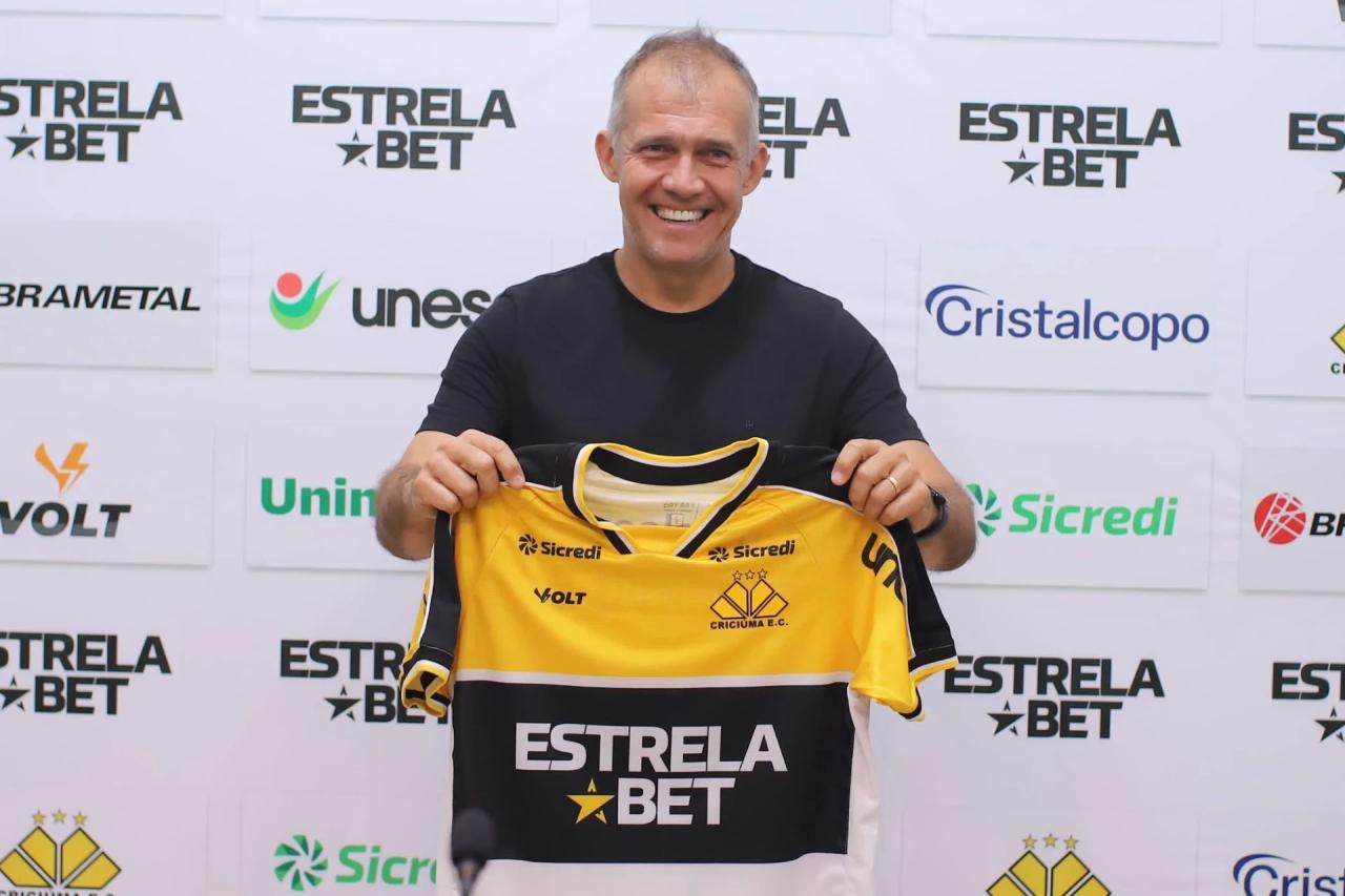 Técnico Eduardo Baptista anuncia jogo-treino contra o Tubarão