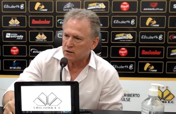 Itamar Schülle fica como técnico do Criciúma até o fim da Série C, garante Edson Gaúcho