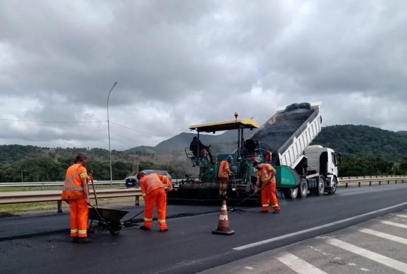 CCR ViaCosteira informa cronograma semanal de obras na BR-101 Sul/SC
