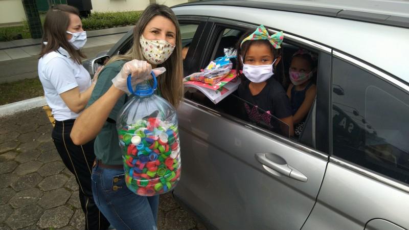 Projeto Tampou mobiliza estudantes para recolher tampinhas plásticas