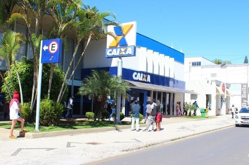 Caixa paga auxílio emergencial a nascidos em setembro