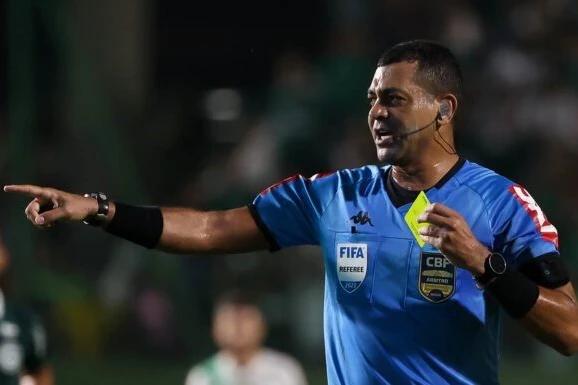 CBF define arbitragem para duelo entre Criciúma e Goiás