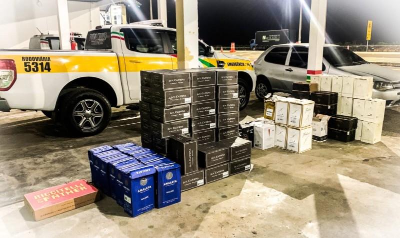 Santa Catarina: PMRv apreende 700 garrafas de vinho em Fiat Palio na SC-114 