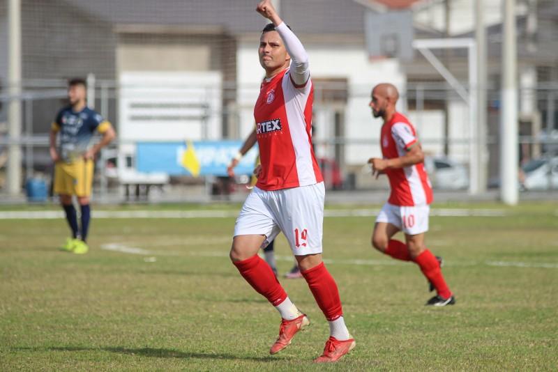 Metropolitano larga na frente na final do Campeonato Regional da Larm