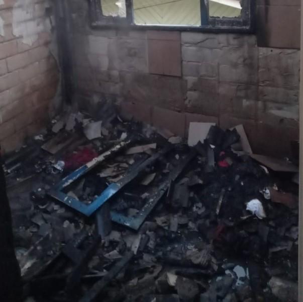 Incêndio atinge apartamento no Centro de Içara
